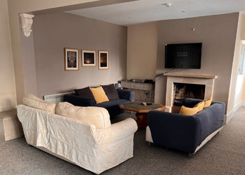 Stonehenge Hostel at Cholderton Rare Breeds Farm Youth Hostel Wiltshire - Third Image Stonehenge Hostel at Cholderton Rare Breeds Farm Youth Hostel Wiltshire - Third Image
